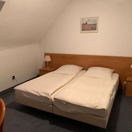 Waldhotel Hensel'S Felsenkeller Франкфурт-на-Майне Экстерьер фото